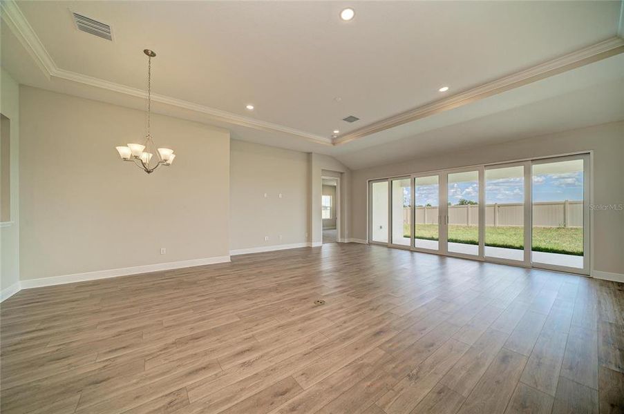 Spacious, unfurnished interior of a new home in Pasadena Ridge, Dade City (Image 22).