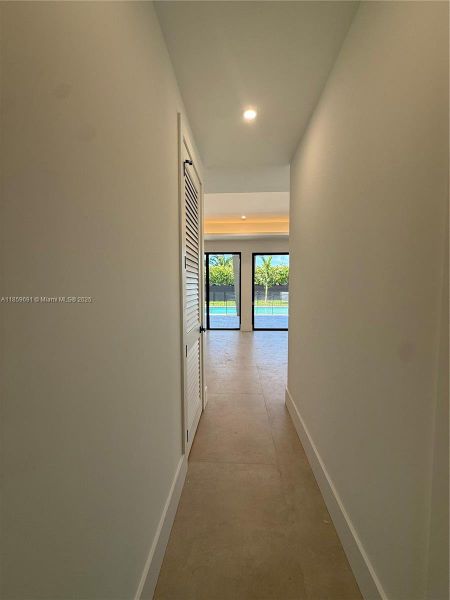 Spacious, unfurnished interior of a new home in , Miami (Image 64).