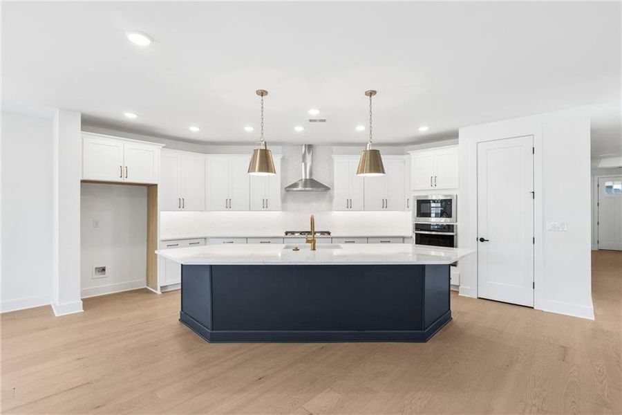 Furnished interior view inside a new home in Maple Grove at Towne Lake, Woodstock (Image 7).
