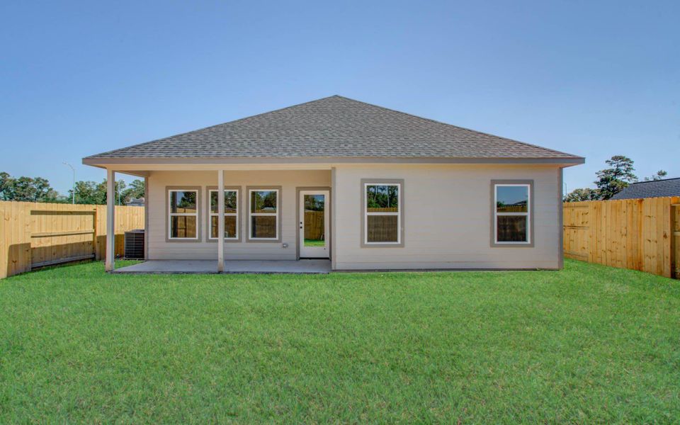 Front exterior of a new home in , Houston, TX, highlighting curb appeal (Image 11). Front exterior of a new home in , Houston, TX, highlighting curb appeal (Image 11).