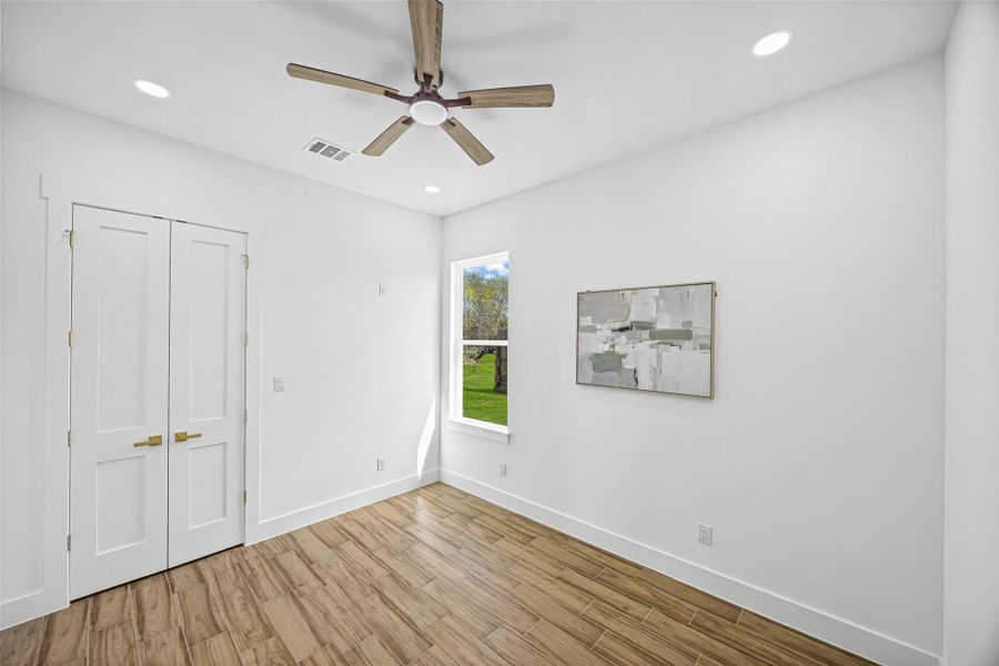 Spacious, unfurnished interior of a new home in , Dayton (Image 24).