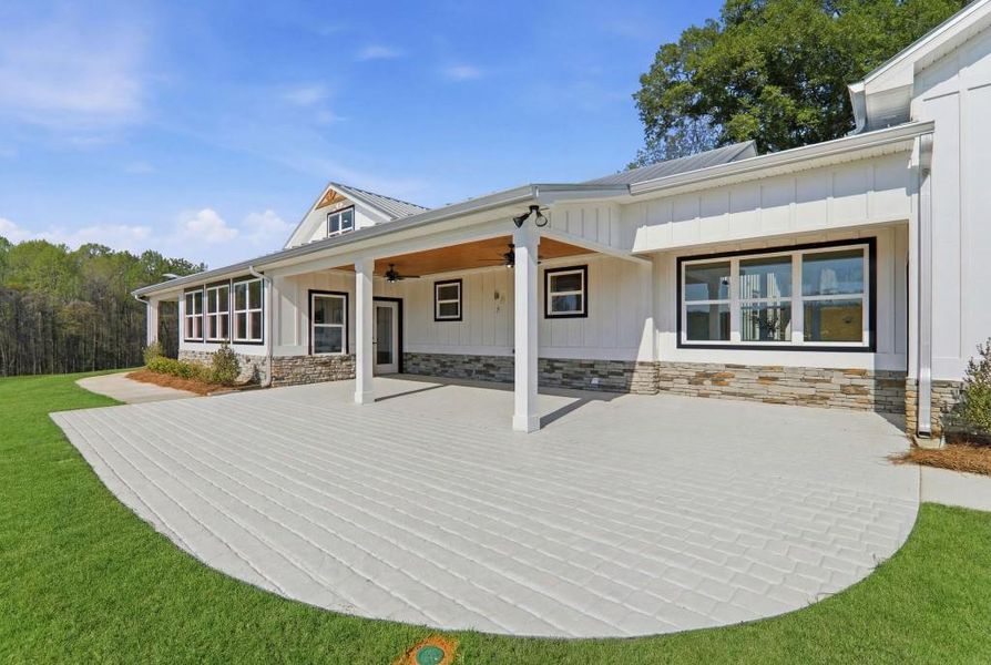 Exterior details and patio area of a home in , Senoia (Image 47).