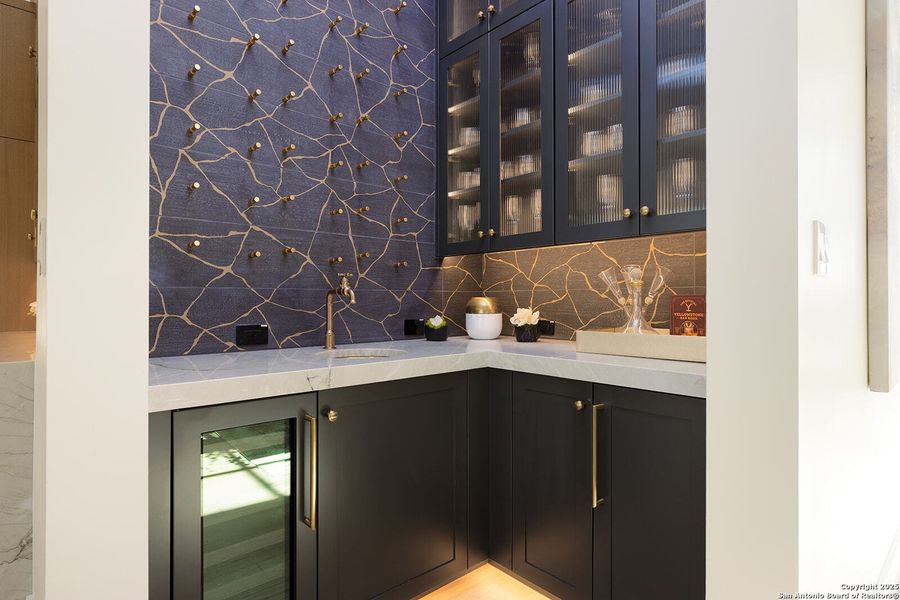 Furnished interior view inside a new home in , Boerne (Image 24).