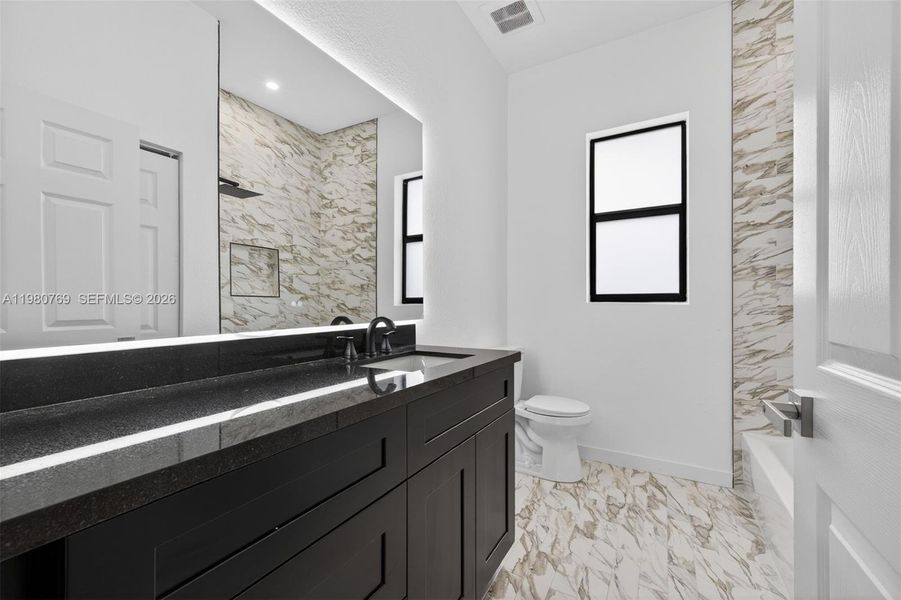 Furnished interior view inside a new home in , Fort Lauderdale (Image 6).