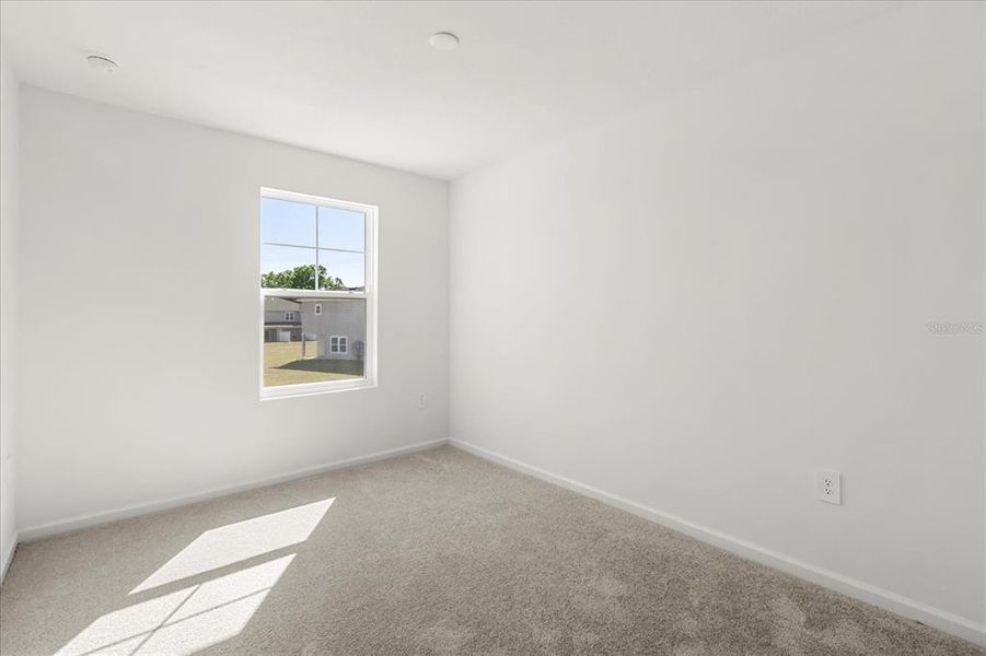 Spacious, unfurnished interior of a new home in , Ocala (Image 29).