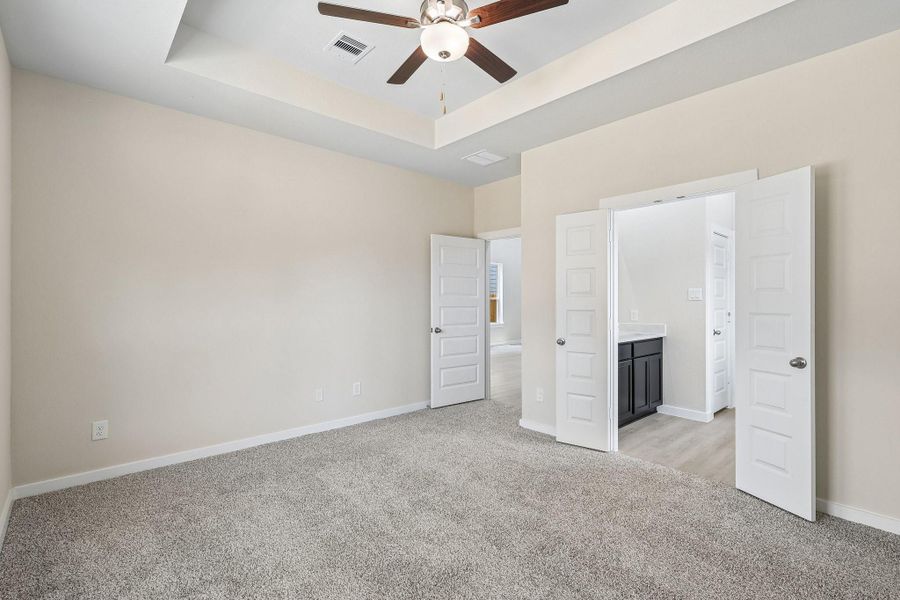 Spacious, unfurnished interior of a new home in Granger Pines, Conroe (Image 19). Spacious, unfurnished interior of a new home in Granger Pines, Conroe (Image 19).
