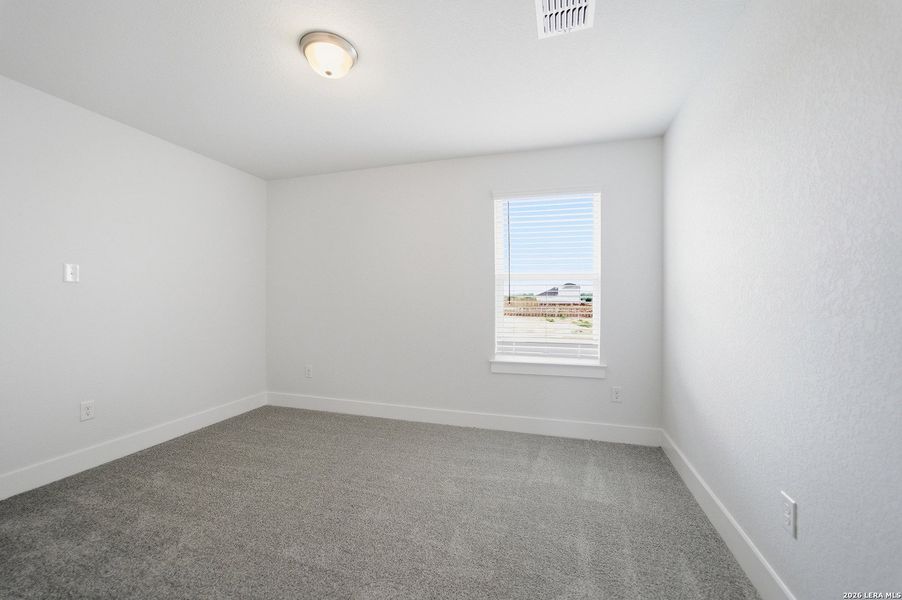 Spacious, unfurnished interior of a new home in Hickory Ridge, Elmendorf (Image 28).