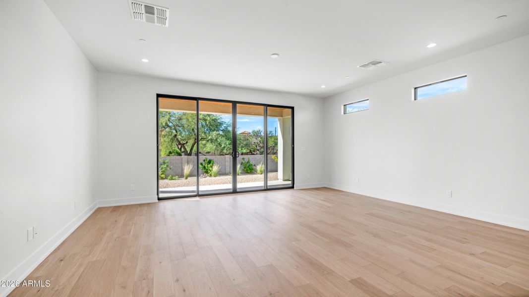 Lot 2 (47) - Copy Lot 2 (47) - Copy