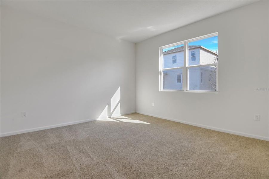 Spacious, unfurnished interior of a new home in Seasons at Magnolia Pointe, Umatilla (Image 13).