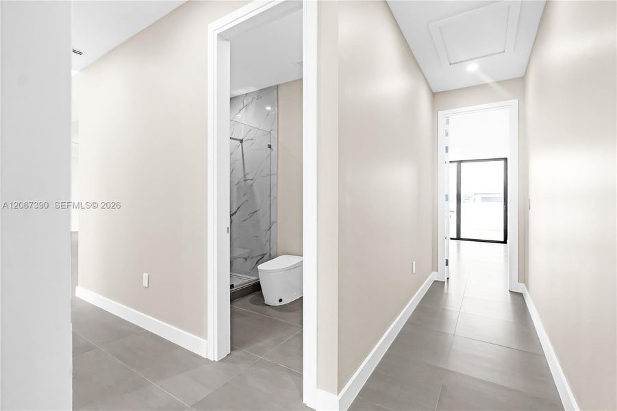 Spacious, unfurnished interior of a new home in , Cape Coral (Image 23). Spacious, unfurnished interior of a new home in , Cape Coral (Image 23).