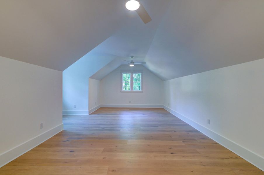 Spacious, unfurnished interior of a new home in , Hollywood (Image 23).