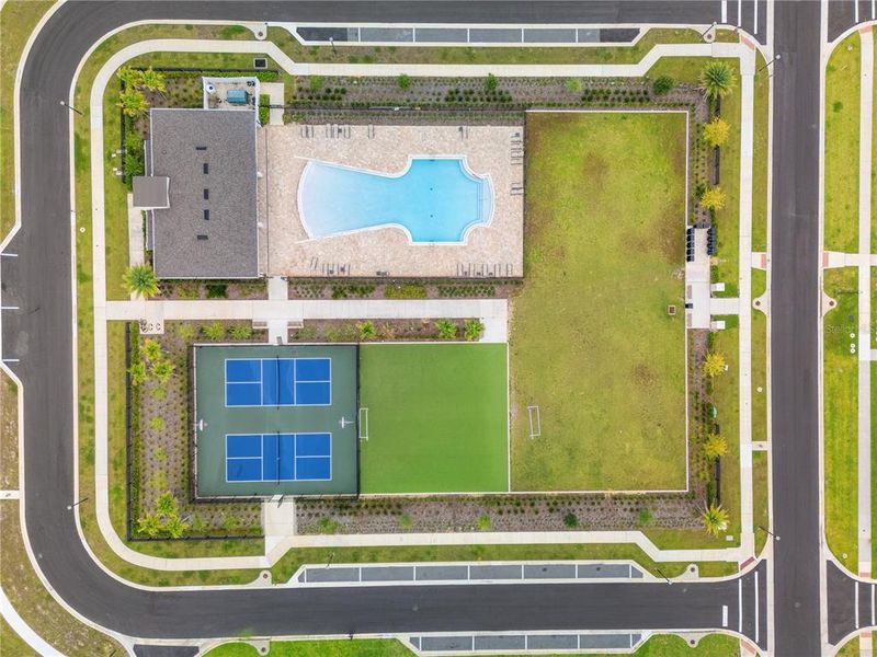 Community amenities in , Winter Garden (Image 42).