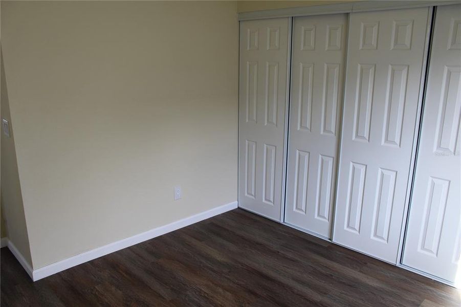 Spacious, unfurnished interior of a new home in , Haines City (Image 11).