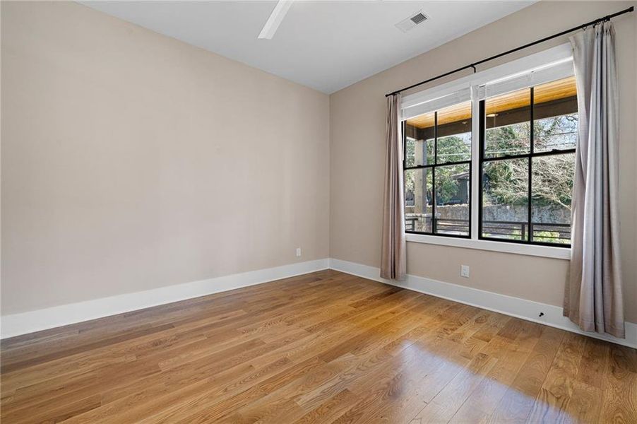Spacious, unfurnished interior of a new home in , Atlanta (Image 23). Spacious, unfurnished interior of a new home in , Atlanta (Image 23).