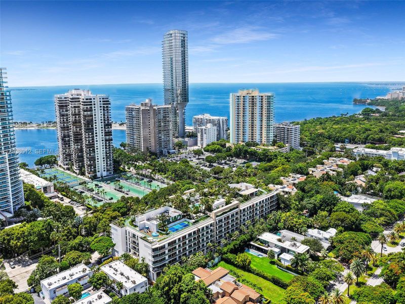 Condo located in Miami, FL showcasing its design and architecture (Image 40). Condo located in Miami, FL showcasing its design and architecture (Image 40).