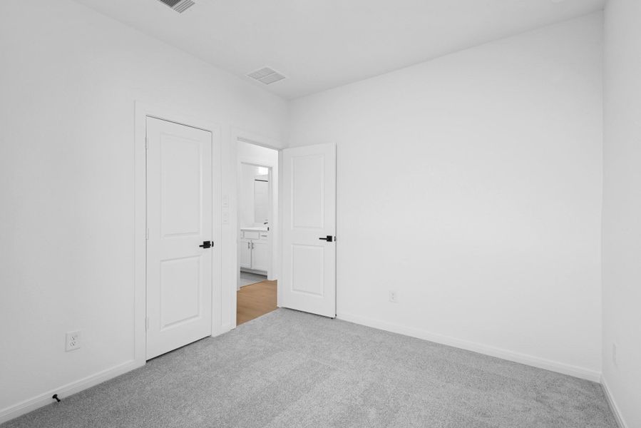 Spacious, unfurnished interior of a new home in Jubilee, Hockley (Image 29).