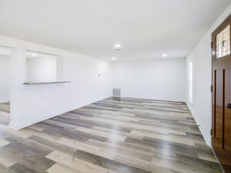 Spacious, unfurnished interior of a new home in , Groesbeck (Image 25). Spacious, unfurnished interior of a new home in , Groesbeck (Image 25).