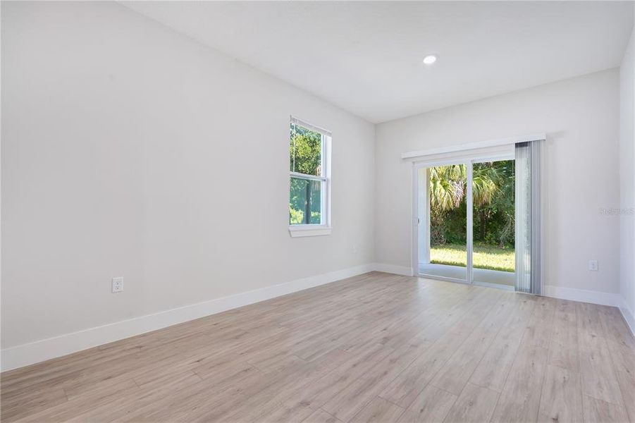 Spacious, unfurnished interior of a new home in , Apopka (Image 23).