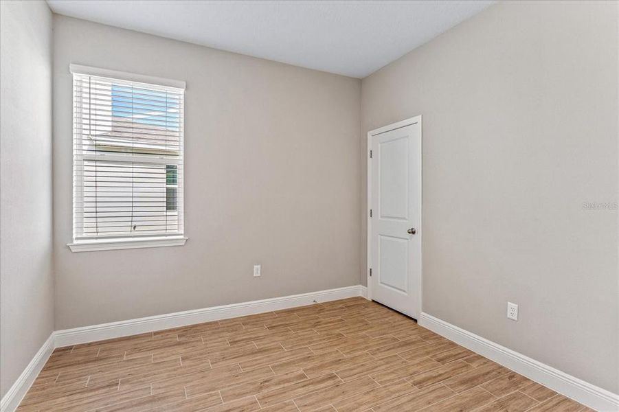 Spacious, unfurnished interior of a new home in , Winter Garden (Image 17).