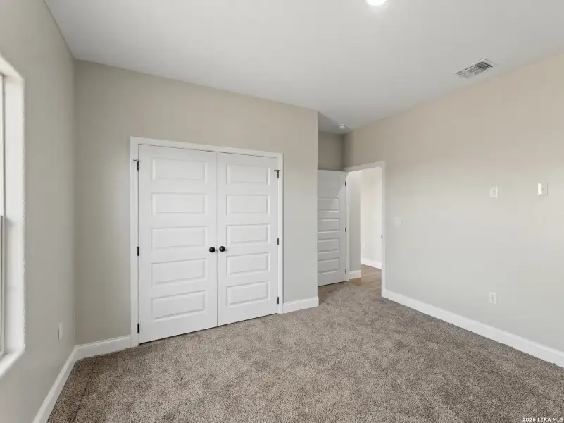 Spacious, unfurnished interior of a new home in , San Antonio (Image 26).