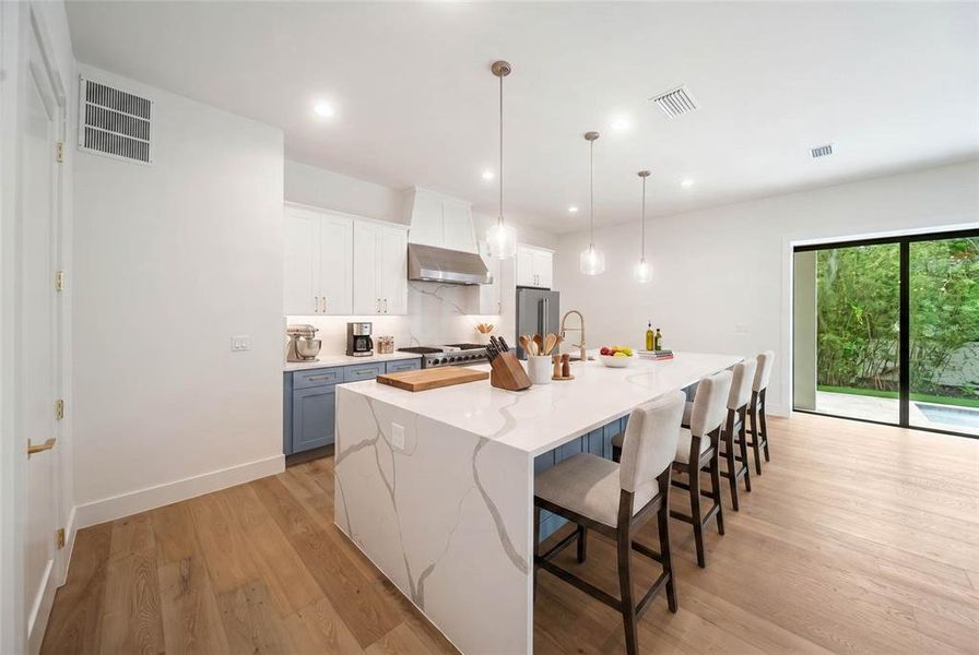 Furnished interior view inside a new home in , Sarasota (Image 19).