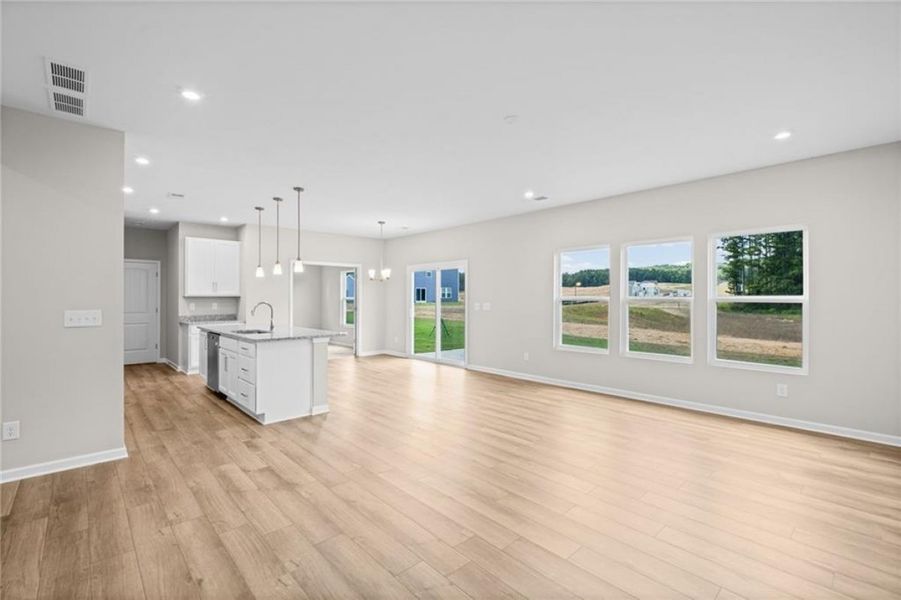 Spacious, unfurnished interior of a new home in Three Rivers, Rome (Image 23).