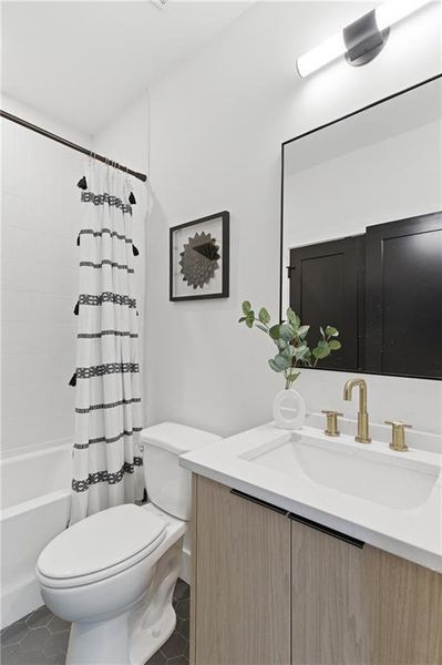 Furnished interior view inside a new home in , Atlanta (Image 14).