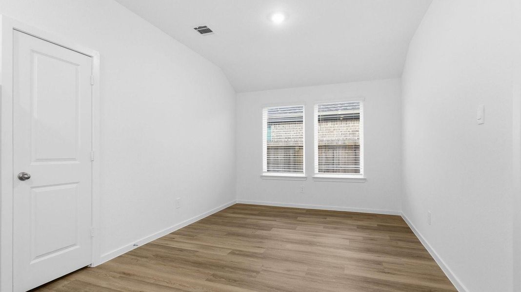 Spacious, unfurnished interior of a new home in , League City (Image 11).