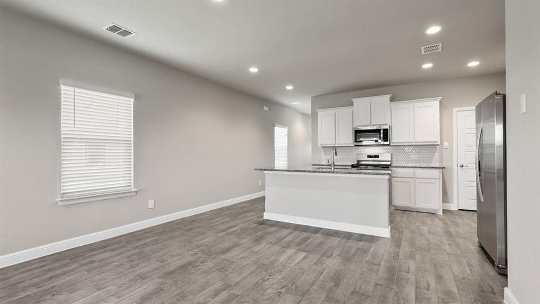 Furnished interior view inside a new home in Rock Creek Ranch, Fort Worth (Image 7). Furnished interior view inside a new home in Rock Creek Ranch, Fort Worth (Image 7).