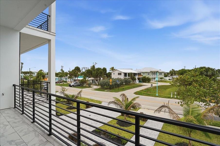 Exterior details and patio area of a home in , Englewood (Image 38).