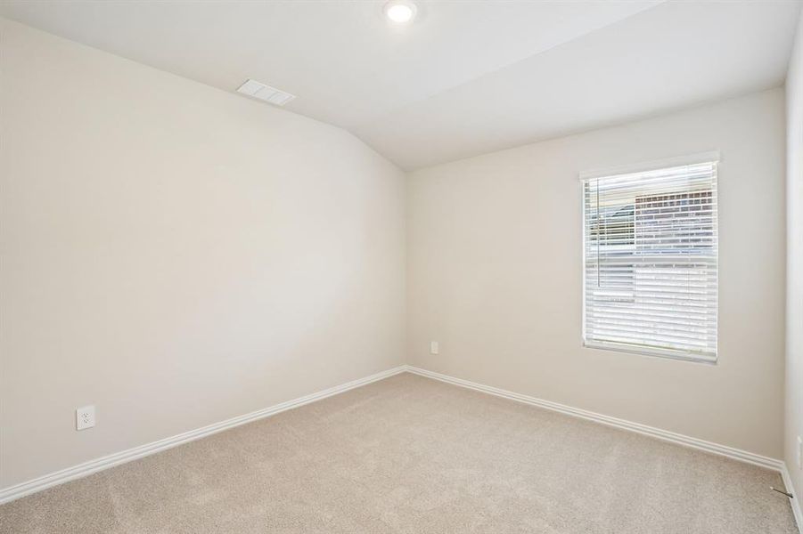 Spacious, unfurnished interior of a new home in Stella Hills, Denton (Image 18).