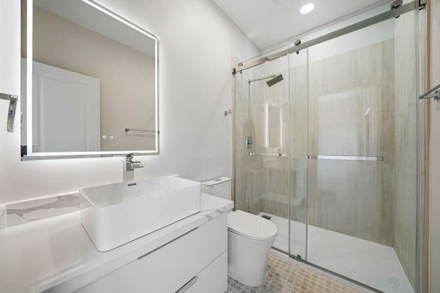 Furnished interior view inside a new home in , Decatur (Image 15).