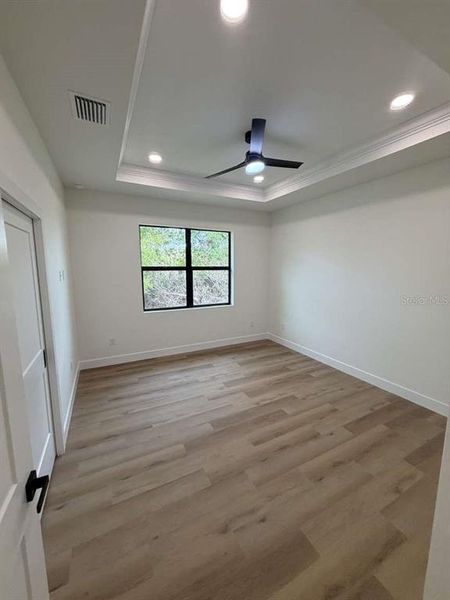 Spacious, unfurnished interior of a new home in , North Port (Image 18).