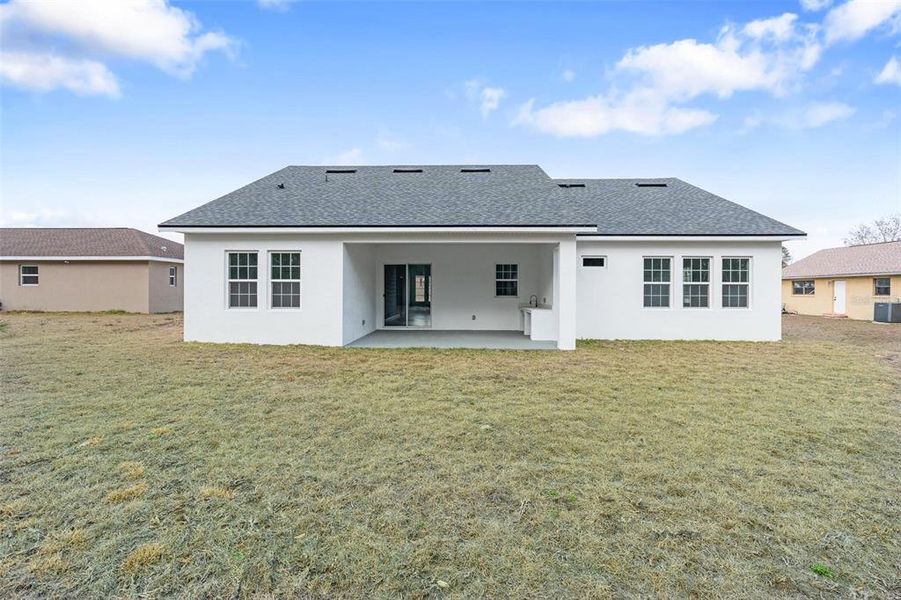 Exterior details and patio area of a home in , Ocala (Image 4).