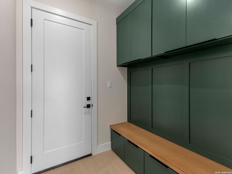 Image 33 of a home in .