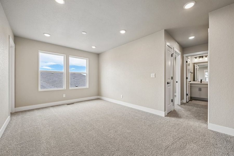 Spacious, unfurnished interior of a new home in The Glen, Colorado Springs (Image 36). Spacious, unfurnished interior of a new home in The Glen, Colorado Springs (Image 36).