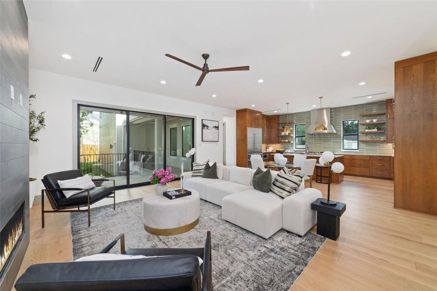 Furnished interior view inside a new home in , Bellaire (Image 36). Furnished interior view inside a new home in , Bellaire (Image 36).