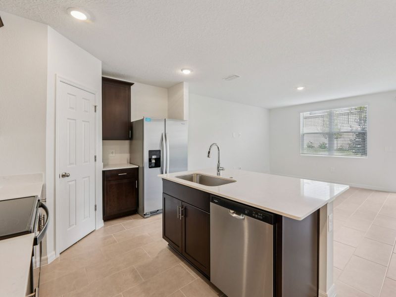 Furnished interior view inside a new home in Cagan Crossings West, Clermont (Image 4). Furnished interior view inside a new home in Cagan Crossings West, Clermont (Image 4).