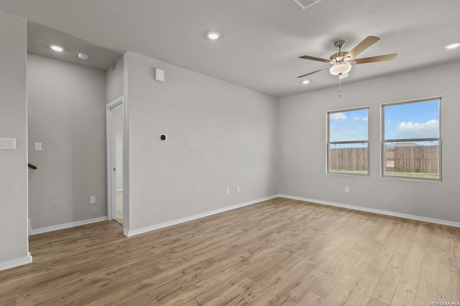 Spacious, unfurnished interior of a new home in Hickory Ridge, Elmendorf (Image 30). Spacious, unfurnished interior of a new home in Hickory Ridge, Elmendorf (Image 30).