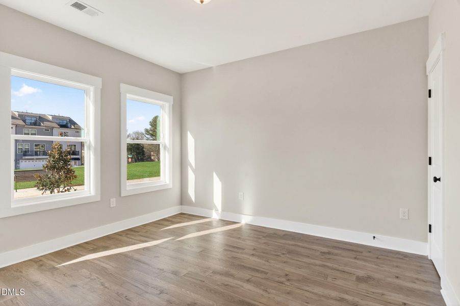 7-web-or-mls-DSC03334 7-web-or-mls-DSC03334