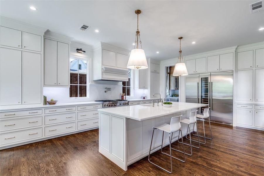 Furnished interior view inside a new home in , Dallas (Image 15). Furnished interior view inside a new home in , Dallas (Image 15).