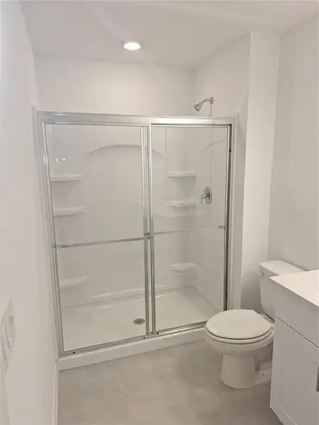 Furnished interior view inside a new home in , Edgewater (Image 16).
