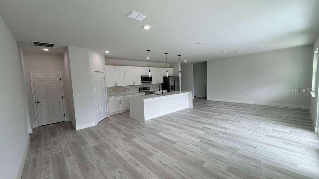 Spacious, unfurnished interior of a new home in , North Port (Image 11).