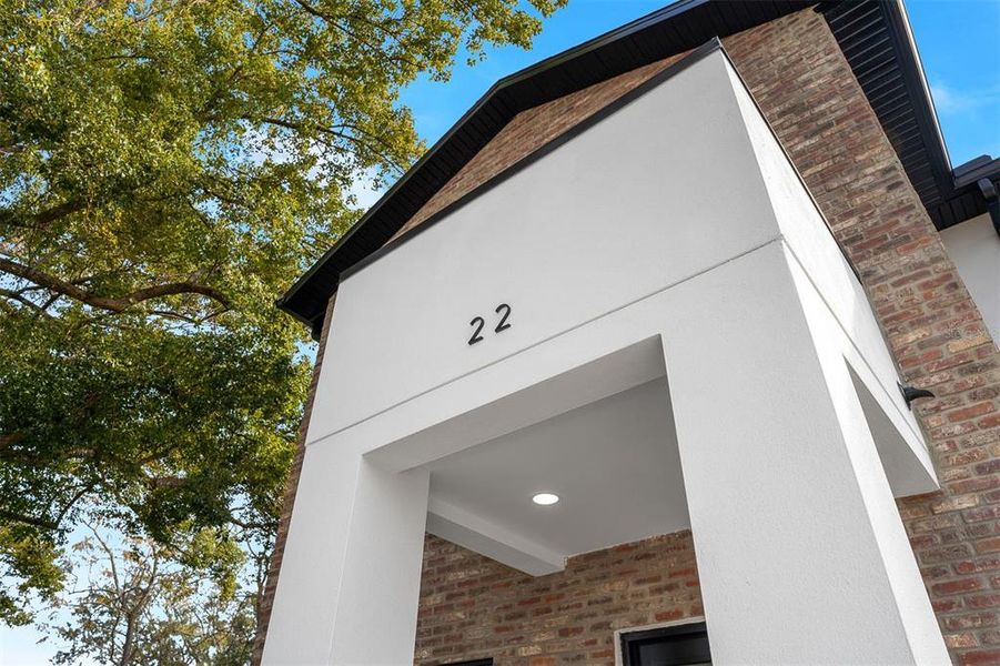 Exterior details and patio area of a home in College Park, Orlando (Image 4). Exterior details and patio area of a home in College Park, Orlando (Image 4).