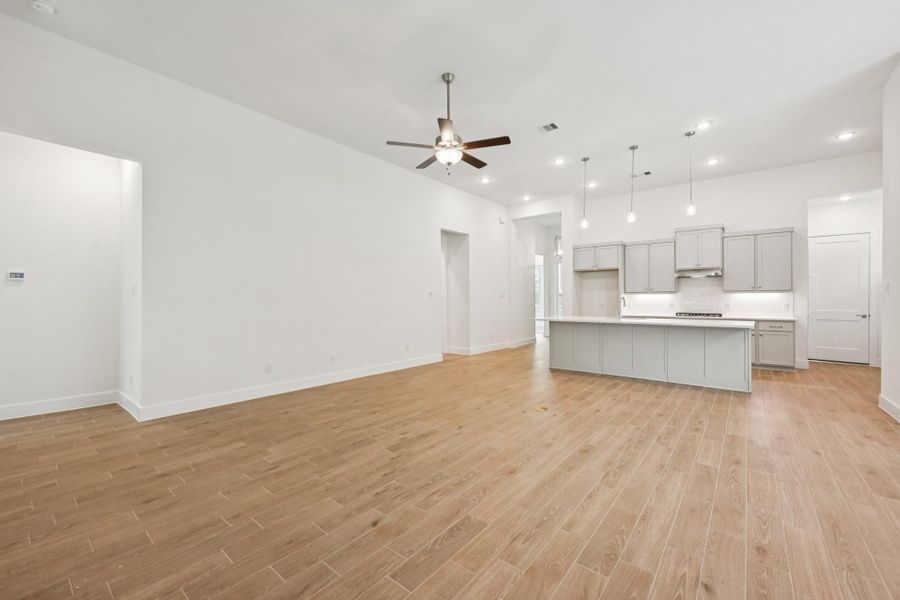 Spacious, unfurnished interior of a new home in Kresston 50's, Montgomery (Image 34). Spacious, unfurnished interior of a new home in Kresston 50's, Montgomery (Image 34).