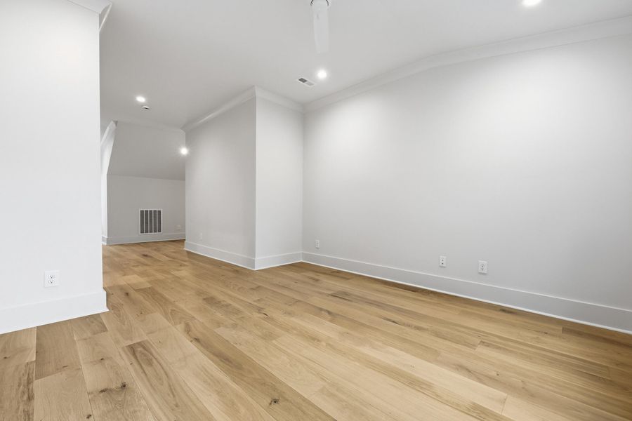 Spacious, unfurnished interior of a new home in , Mount Pleasant (Image 59).