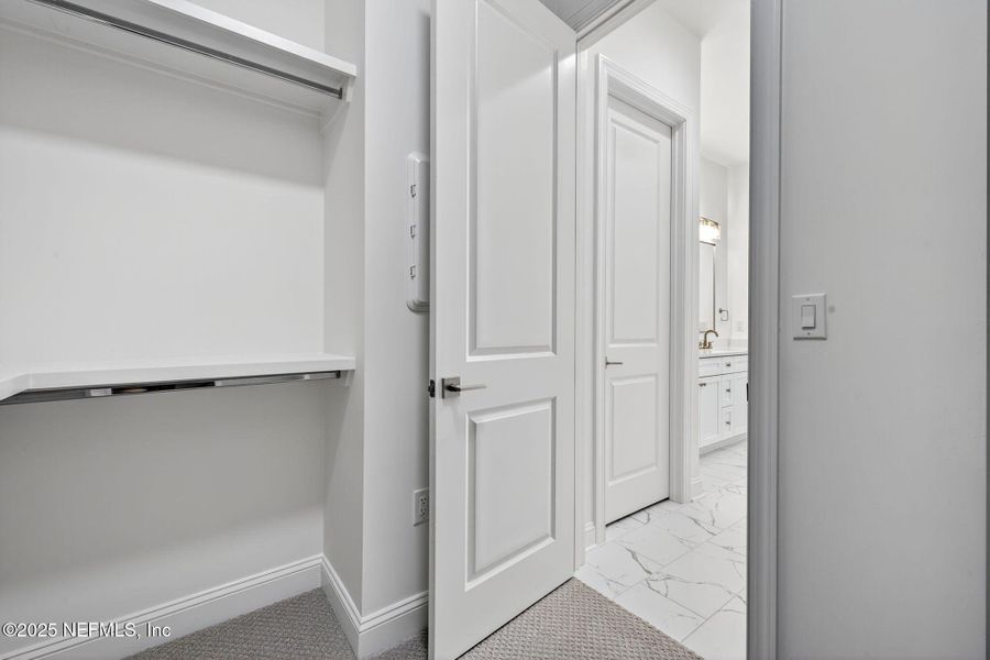 Spacious, unfurnished interior of a new home in , Ponte Vedra Beach (Image 27).