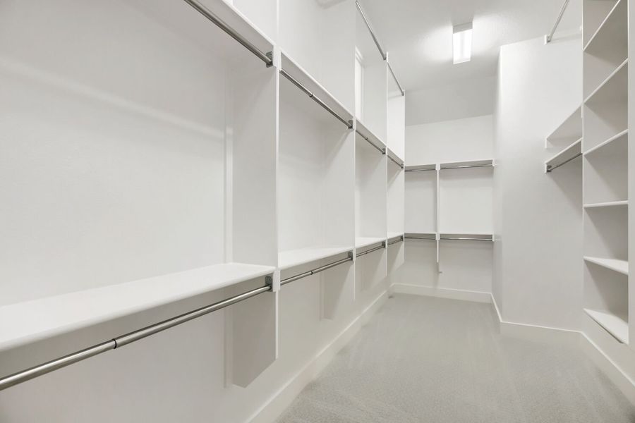 4302 Blackberry - Primary Closet