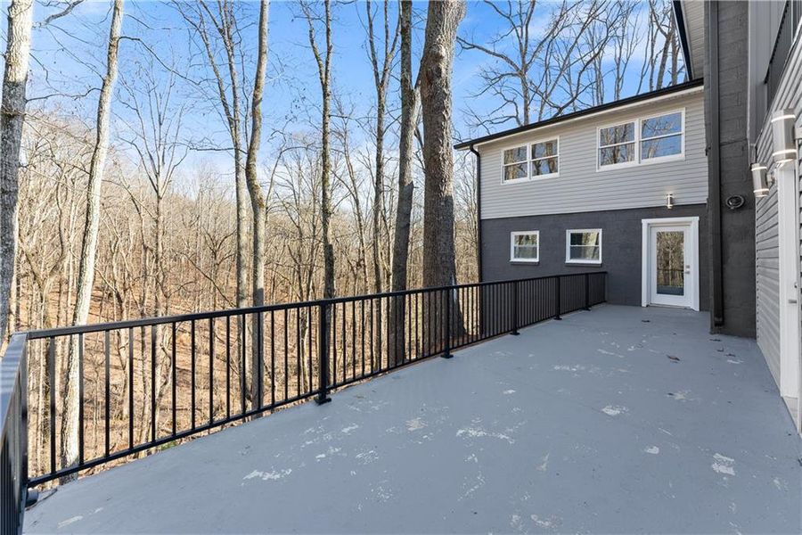 Exterior details and patio area of a home in , Gainesville (Image 26).
