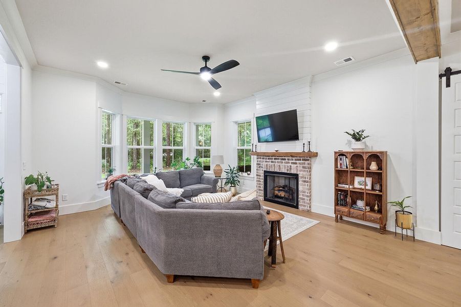 Furnished interior view inside a new home in , Seabrook (Image 14).